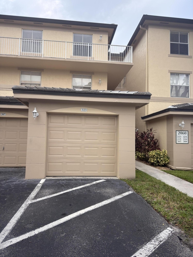 2060 Greenview Shores Boulevard - Photo 22