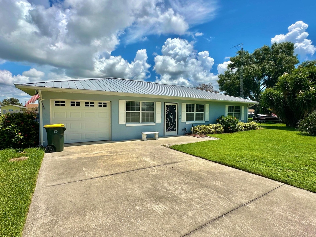 126 Lake Francis Drive - Photo 2