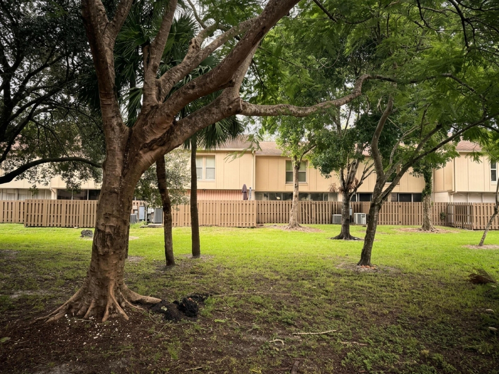 855 Nw 80th Way - Photo 7
