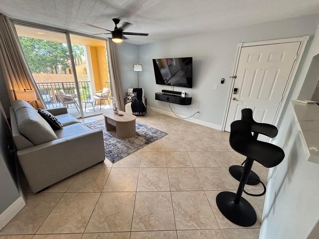 123 Yacht Club Way - Photo 1