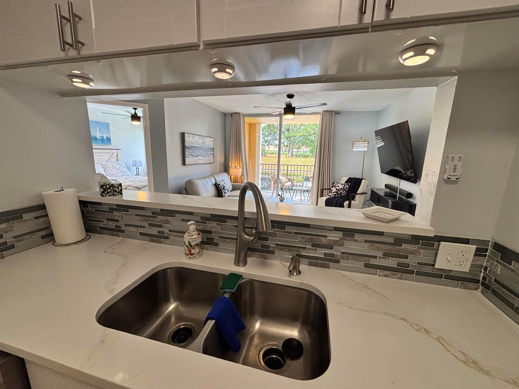 123 Yacht Club Way - Photo 5