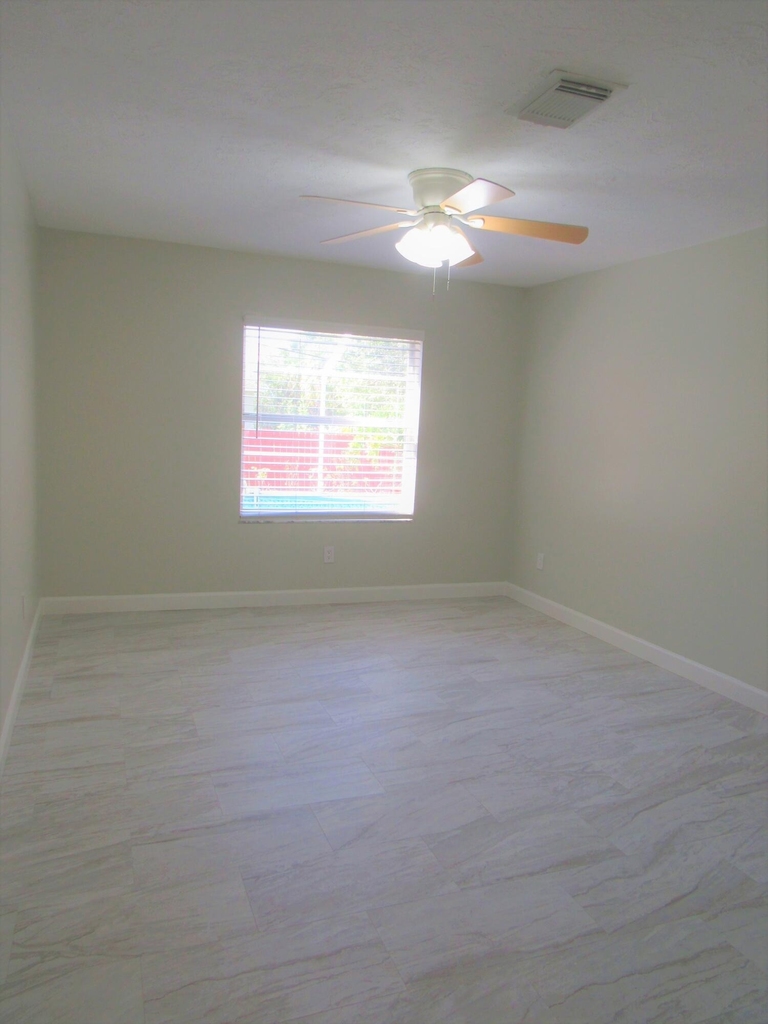 1242 Sw Melrose Avenue - Photo 32