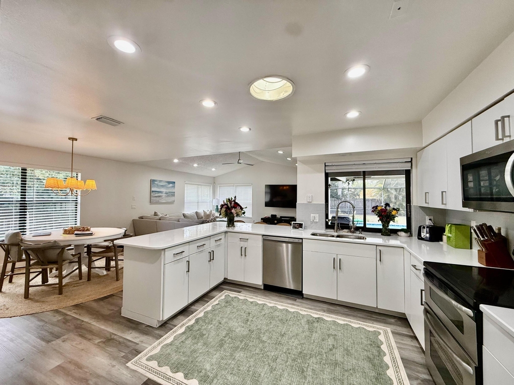 325 Knotty Wood Lane - Photo 7