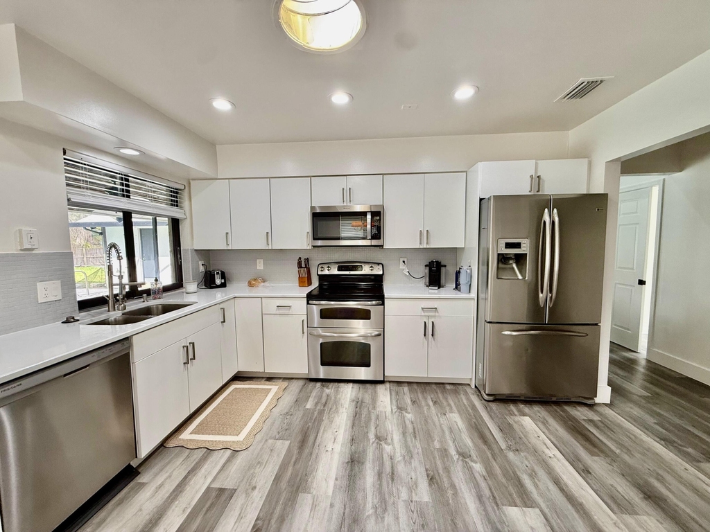 325 Knotty Wood Lane - Photo 8