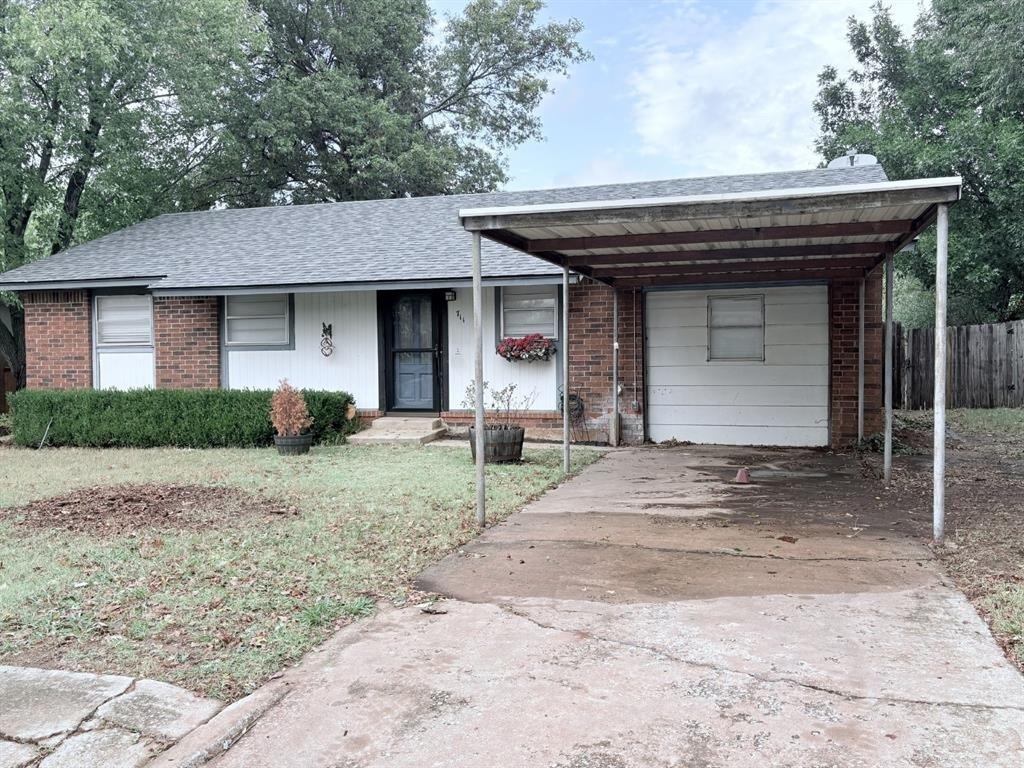 711 Meadowlake Drive - Photo 1