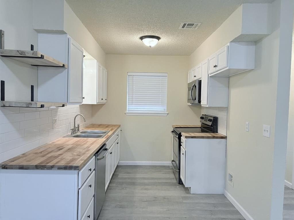 711 Meadowlake Drive - Photo 4