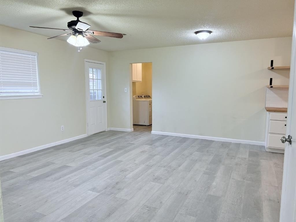 711 Meadowlake Drive - Photo 6