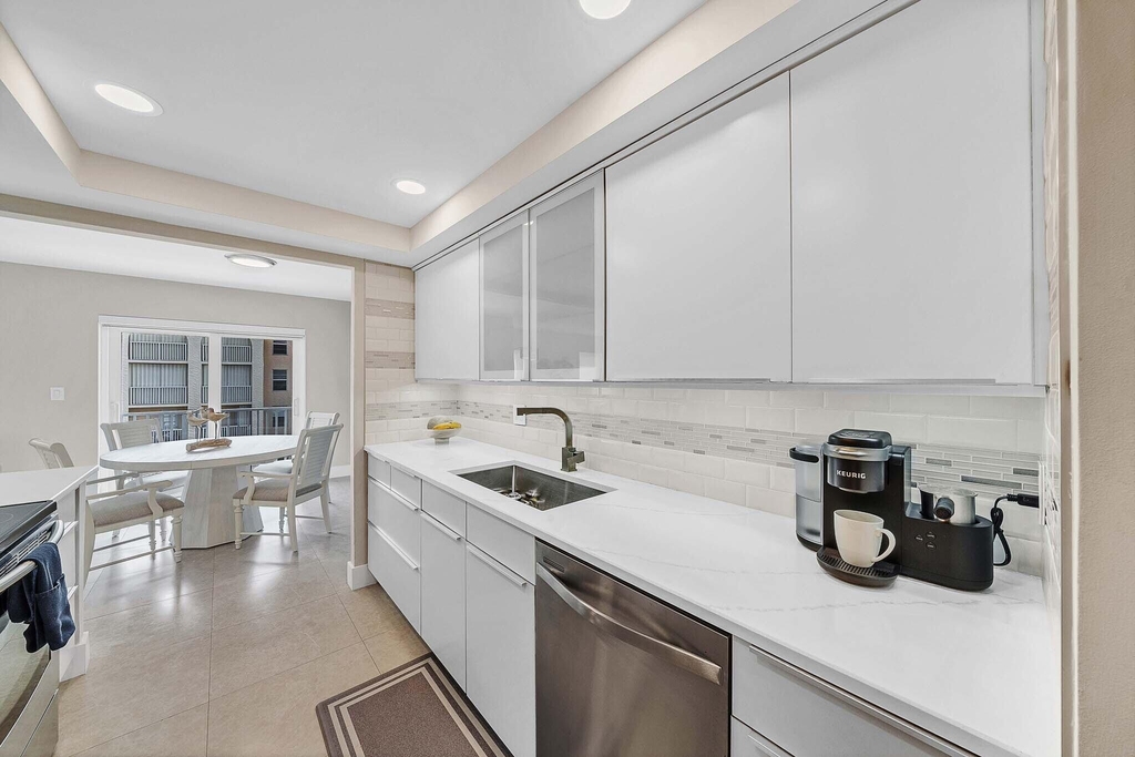 1111 S Ocean Boulevard - Photo 7