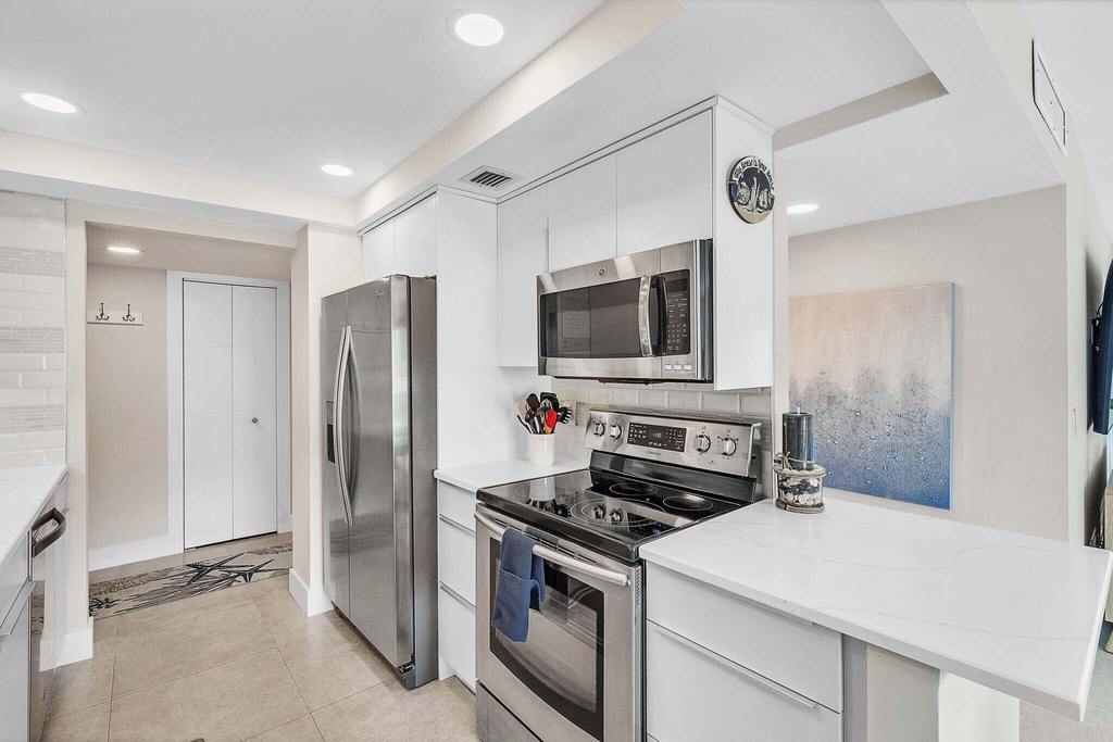 1111 S Ocean Boulevard - Photo 9