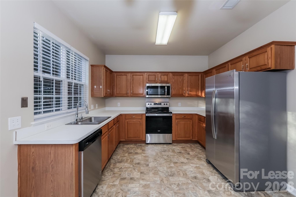 15118 Edindale Drive - Photo 2