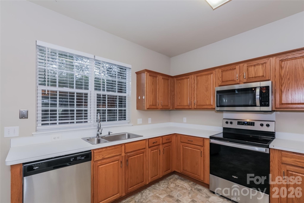 15118 Edindale Drive - Photo 4