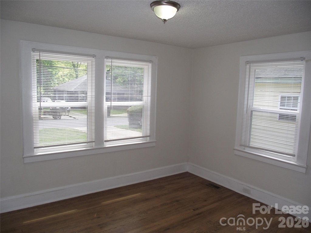 2310 Dundeen Street - Photo 7