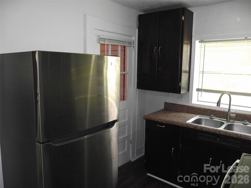 2310 Dundeen Street - Photo 5