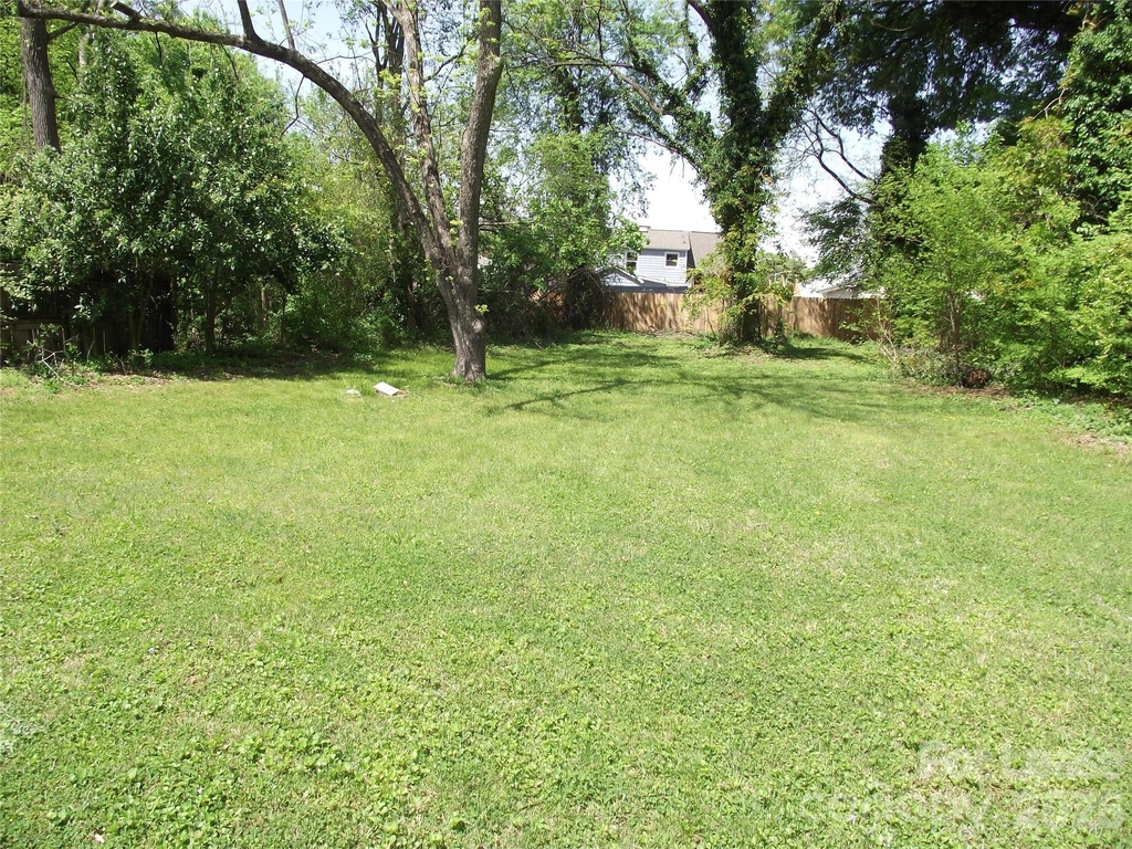 2310 Dundeen Street - Photo 9
