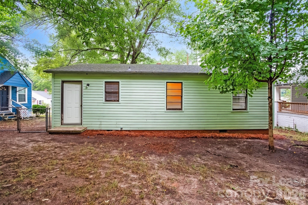 526 Hickory Avenue - Photo 10