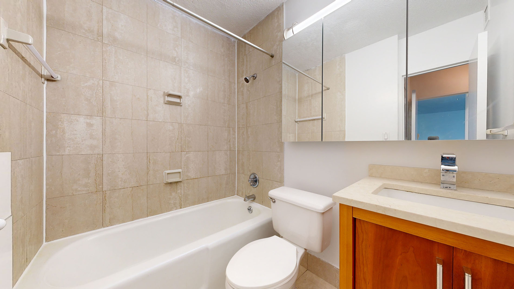 401 E 34th St - Photo 4