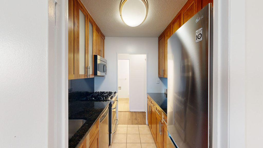 401 E 34th St - Photo 1