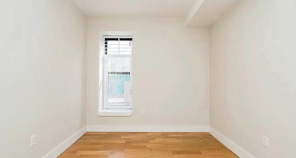 951 Prospect Place - Photo 9