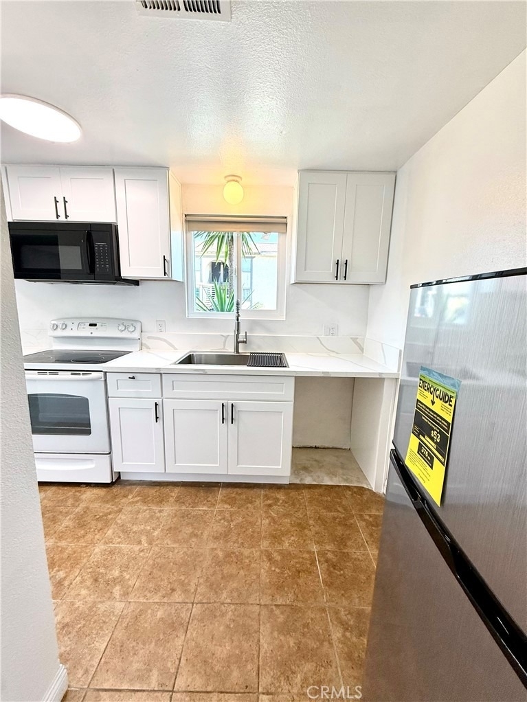 12835 10th Street - Photo 11