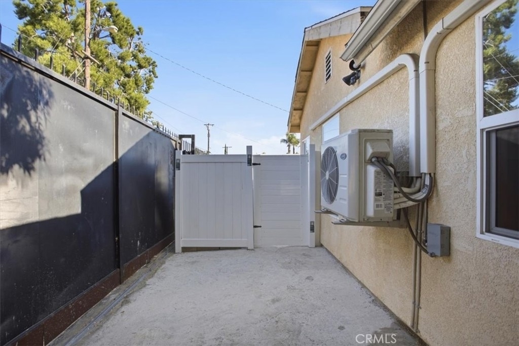 7542 White Oak Ave - Photo 21