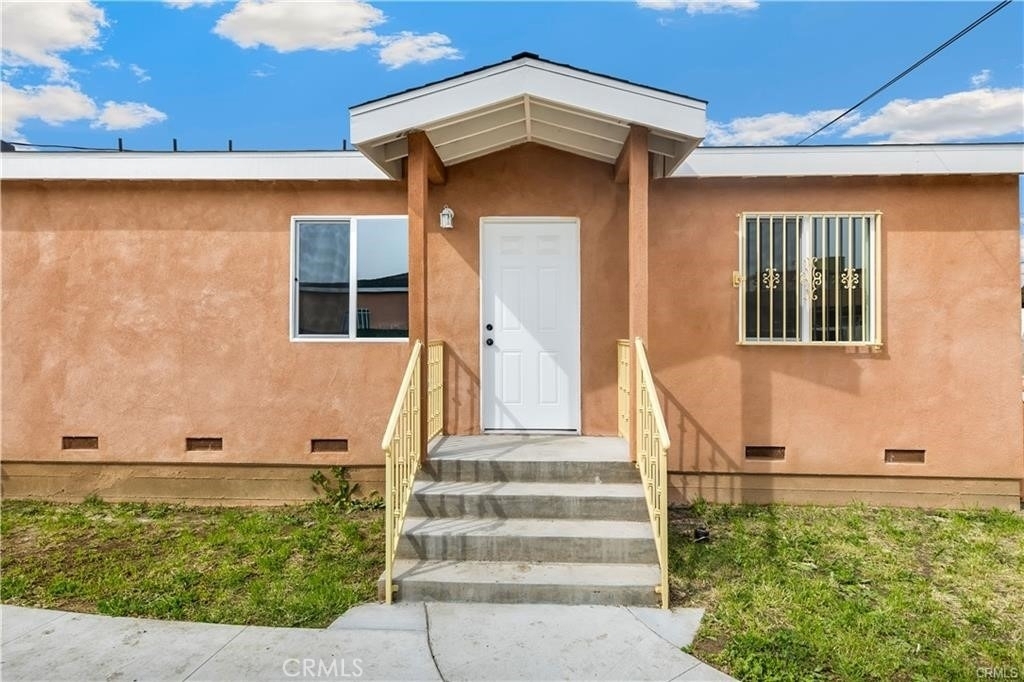 527 W 119th - Photo 2