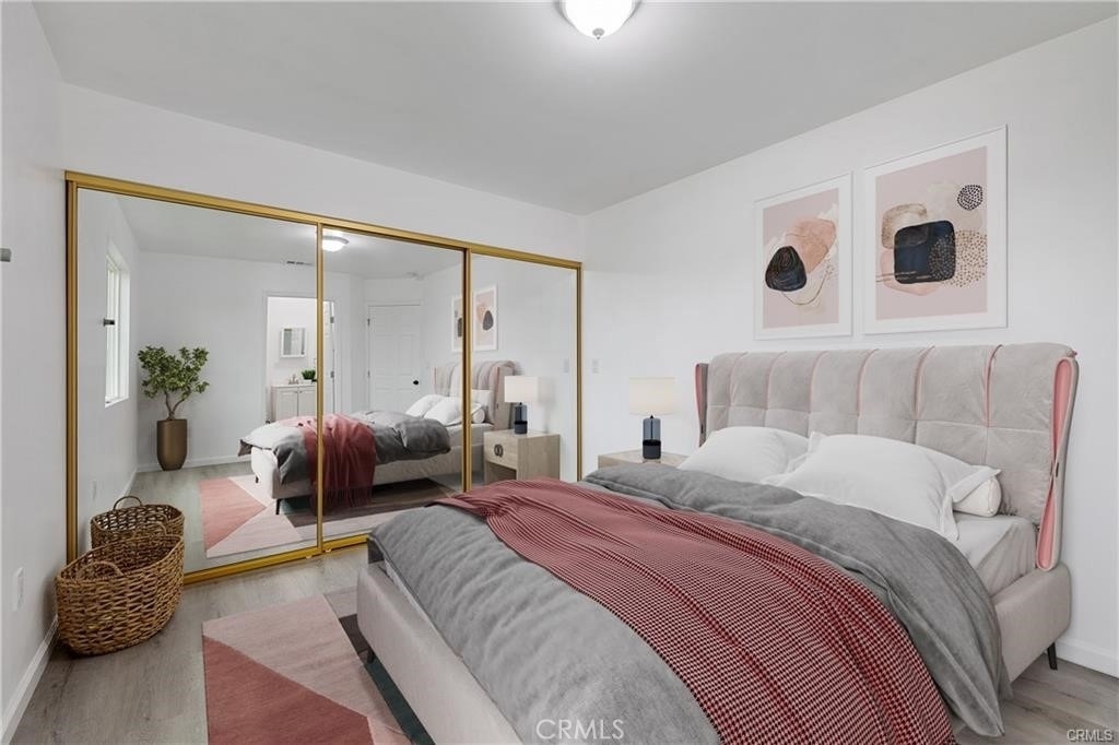 527 W 119th - Photo 10