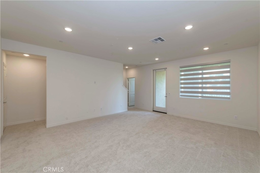 11502 Artesia - Photo 5
