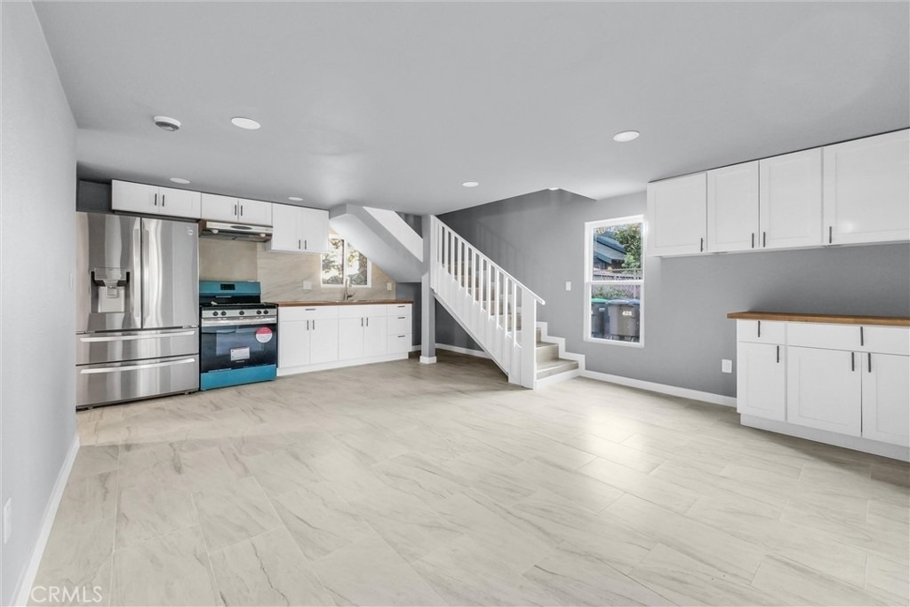 354 E Culver - Photo 4
