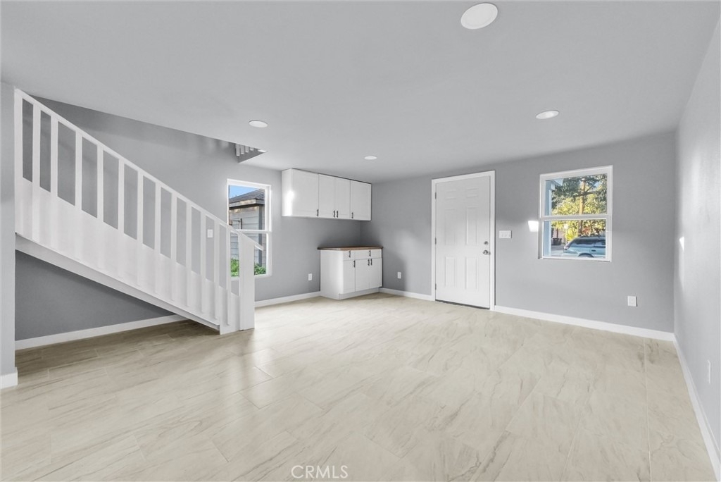 354 E Culver - Photo 3
