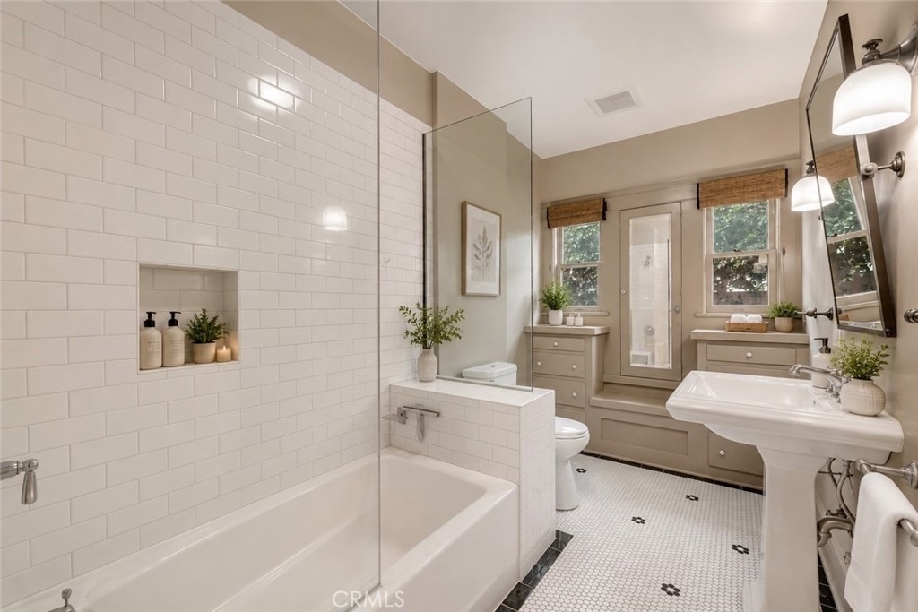 351 Newport Avenue - Photo 26