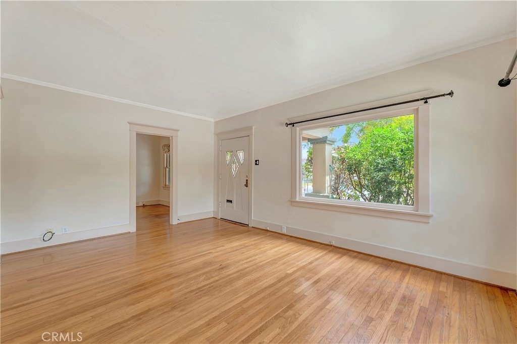351 Newport Avenue - Photo 6
