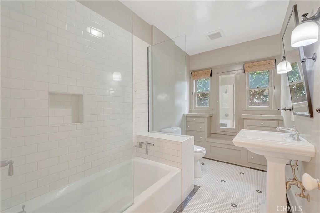 351 Newport Avenue - Photo 27