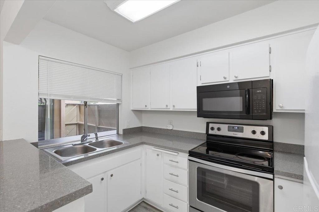 7980 Mission Center Ct - Photo 0