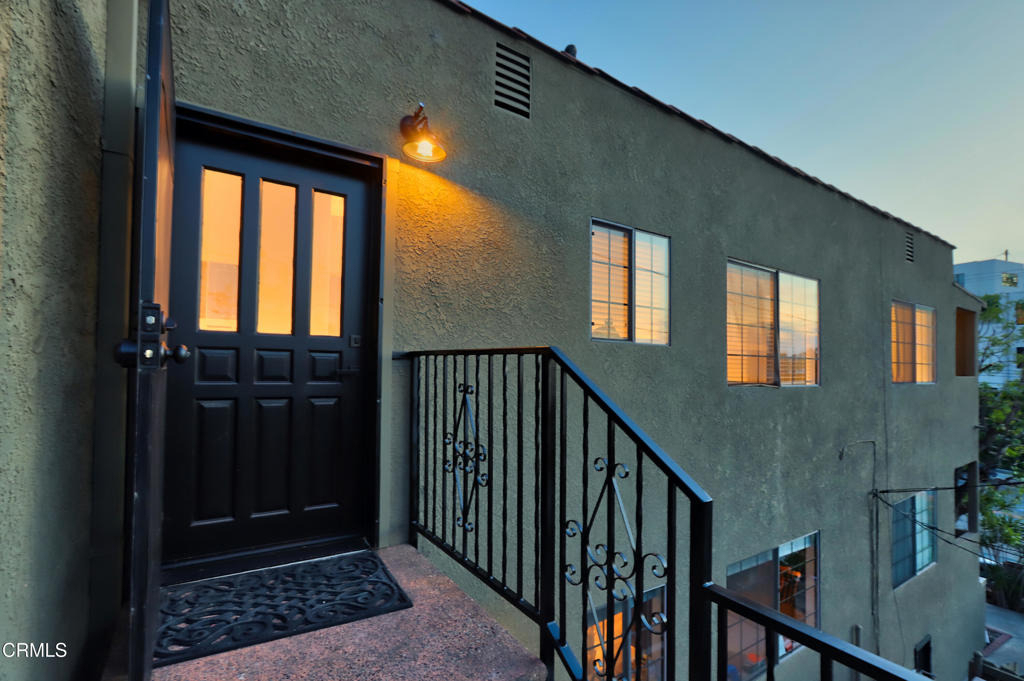 2236 Glendale Boulevard - Photo 21