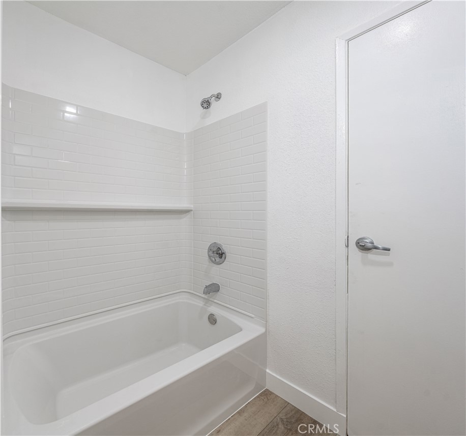 1650 S Campus Avenue - Photo 19