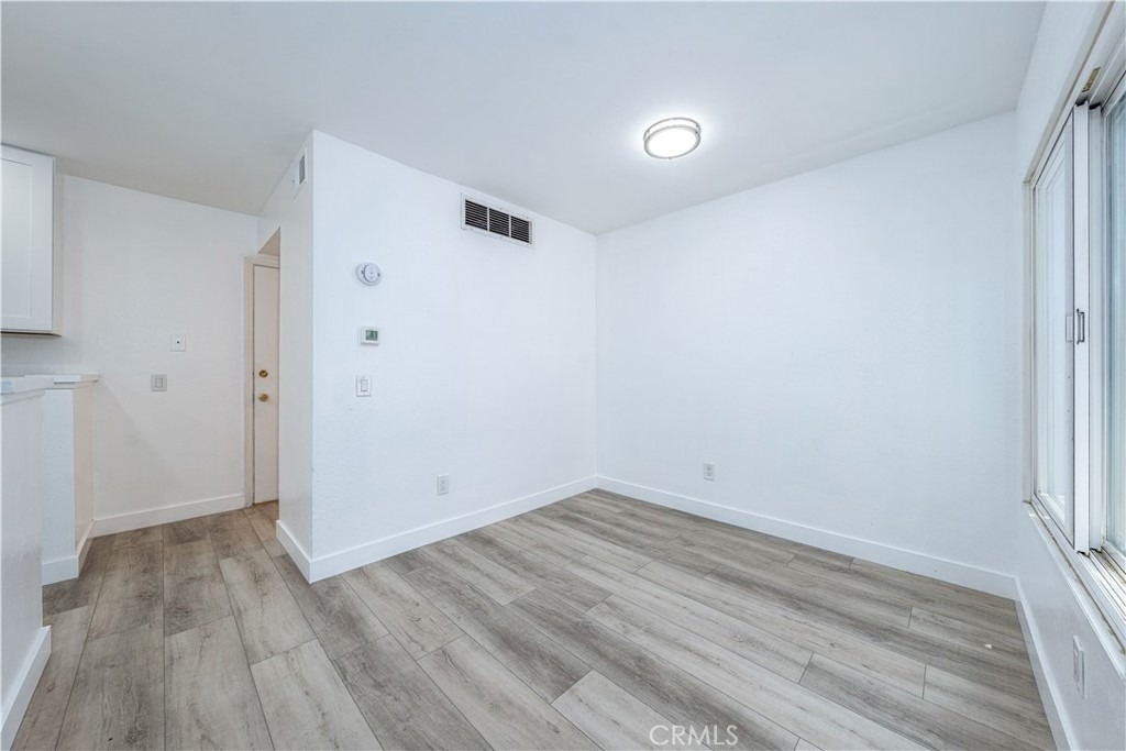 1650 S Campus Avenue - Photo 6