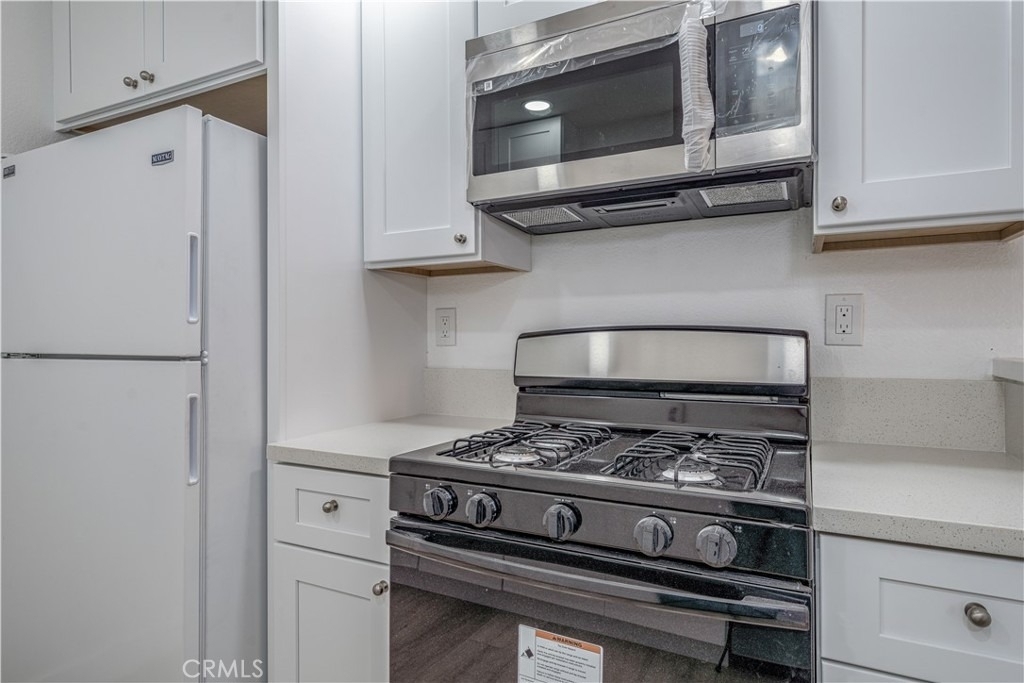 1650 S Campus Avenue - Photo 11