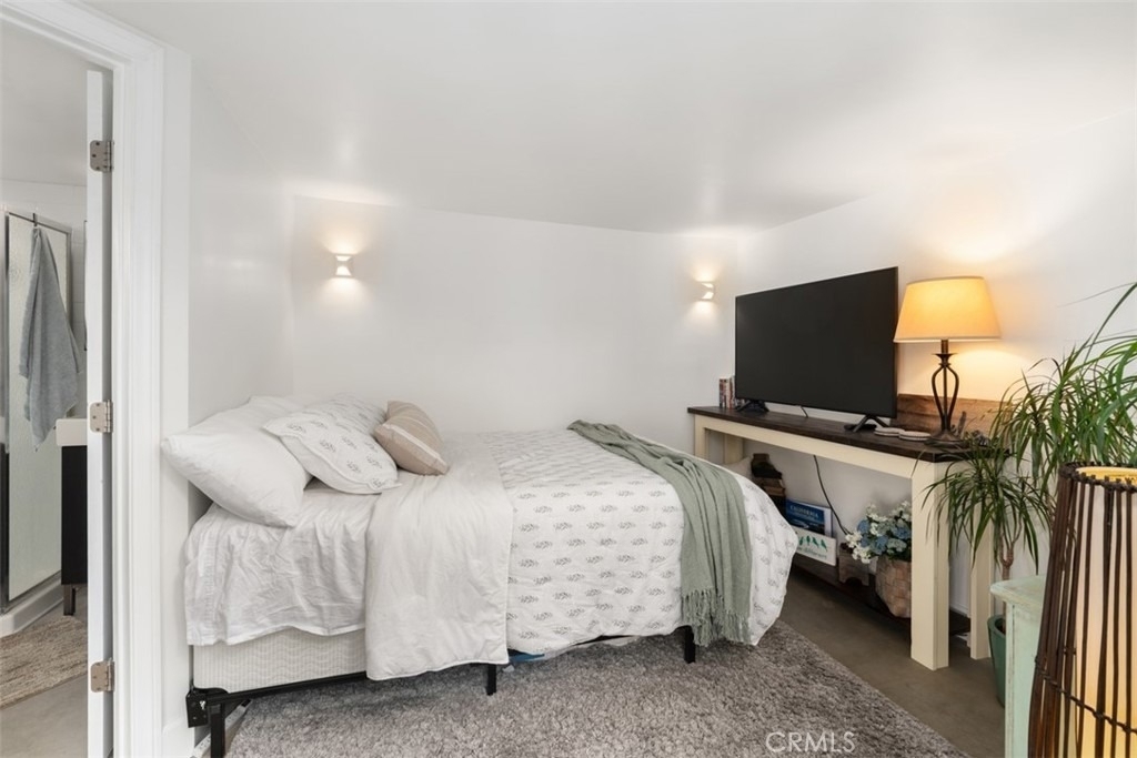 3390 Herman Avenue - Photo 18