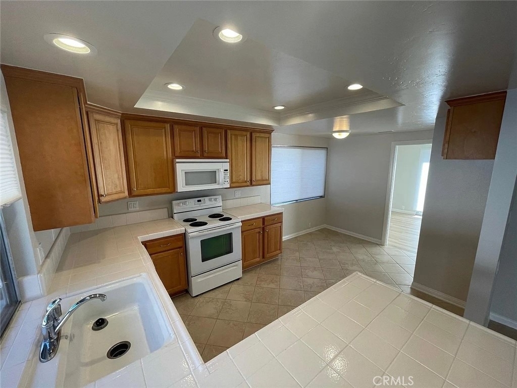 25372 Pacifica Avenue - Photo 11
