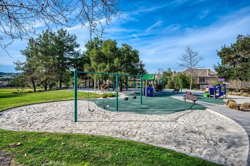 17 Pamela Way - Photo 34
