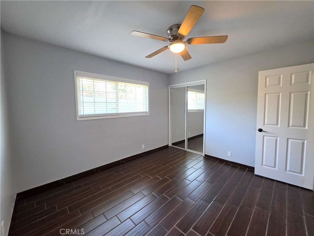 221 E Maple Street - Photo 10