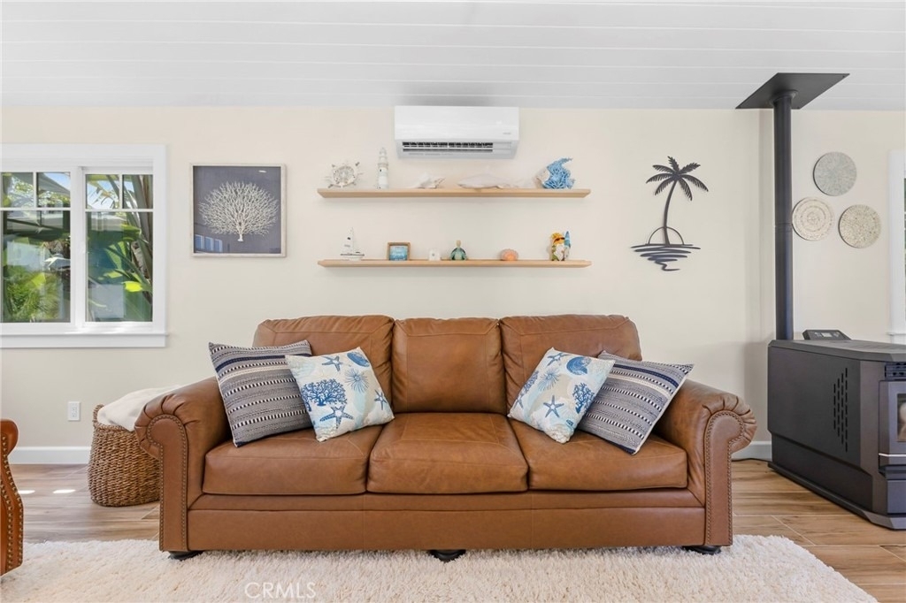 142 E Glaucus St - Photo 8
