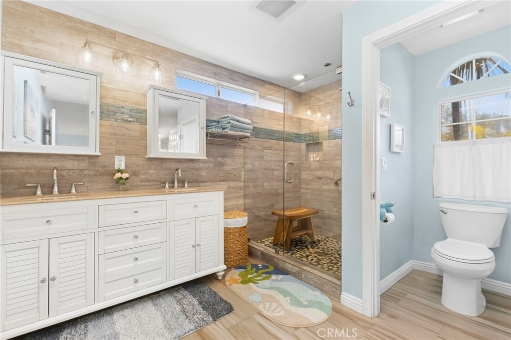 142 E Glaucus St - Photo 16