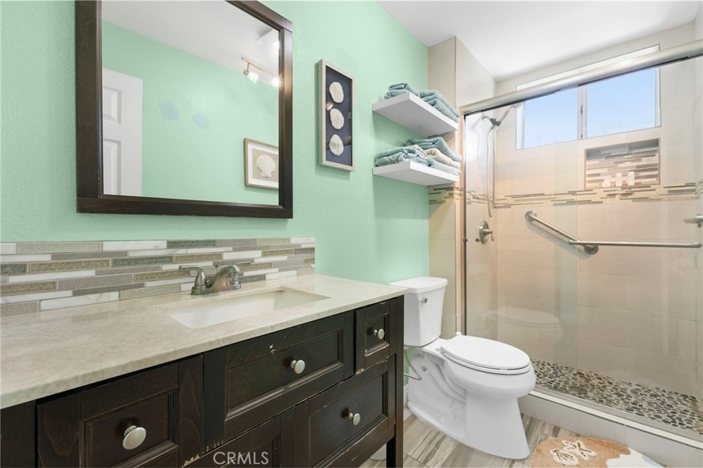 142 E Glaucus St - Photo 20
