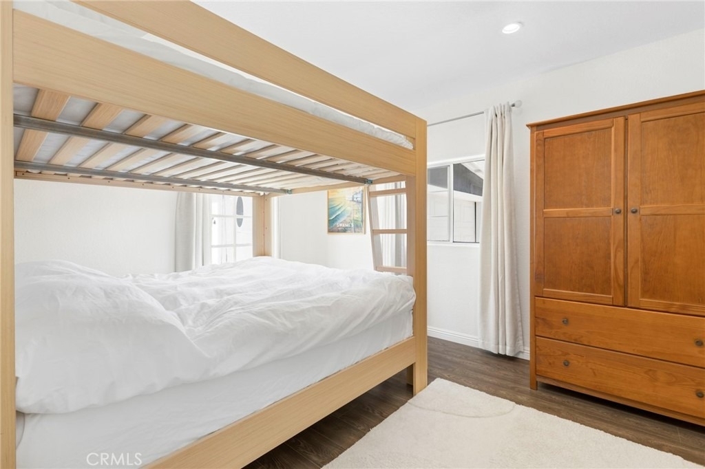 142 E Glaucus St - Photo 18