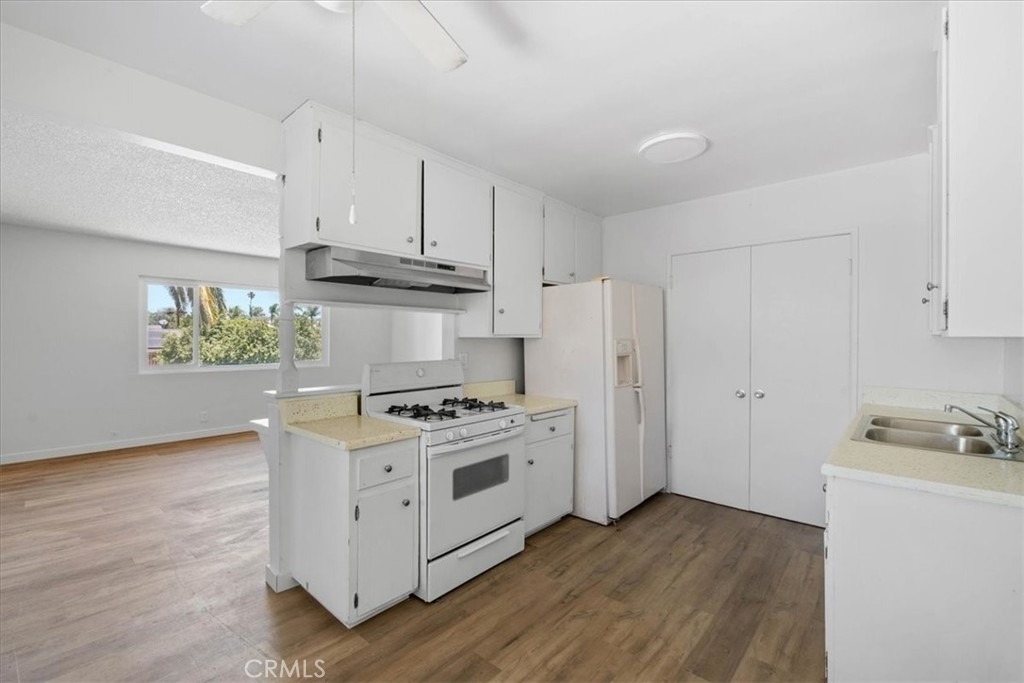 5351 Maitland Ave., Unit 3 Street - Photo 14