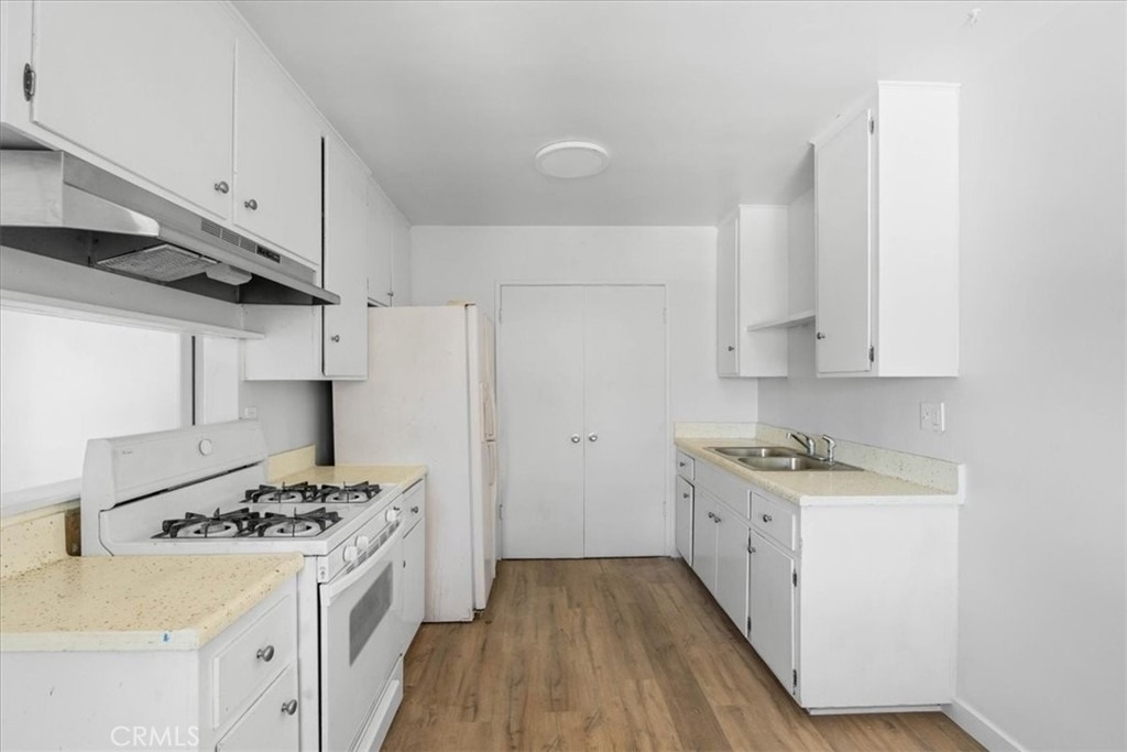 5351 Maitland Ave., Unit 3 Street - Photo 11