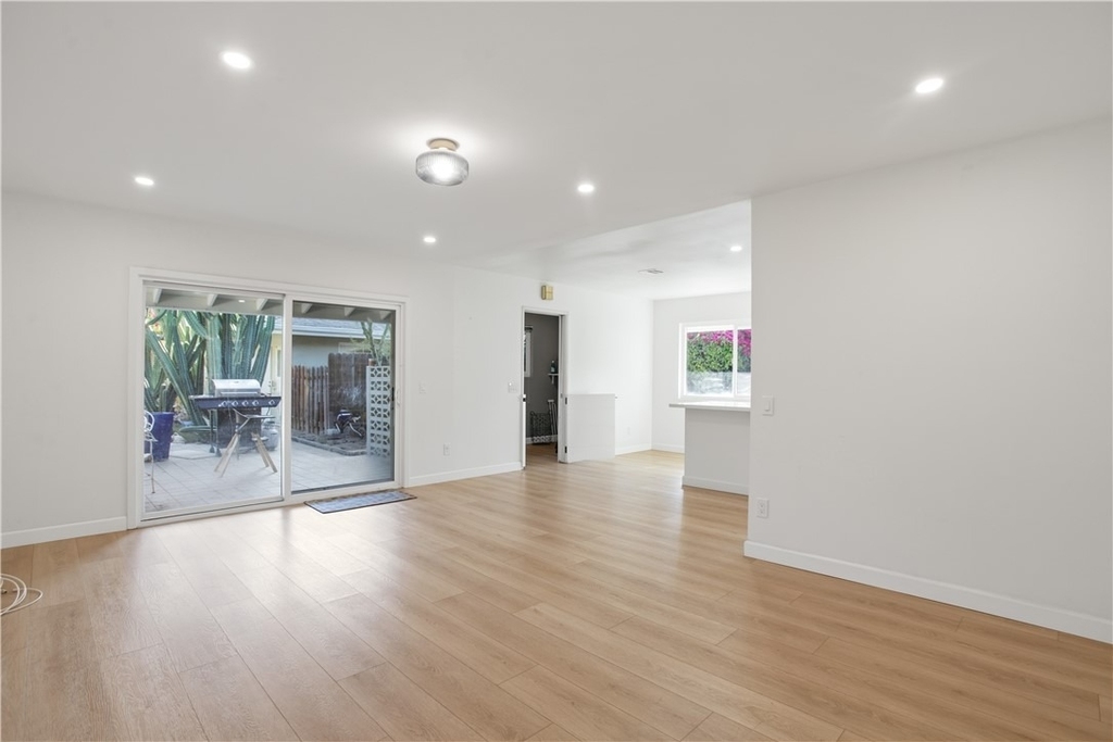 1185 La Subida Court - Photo 20