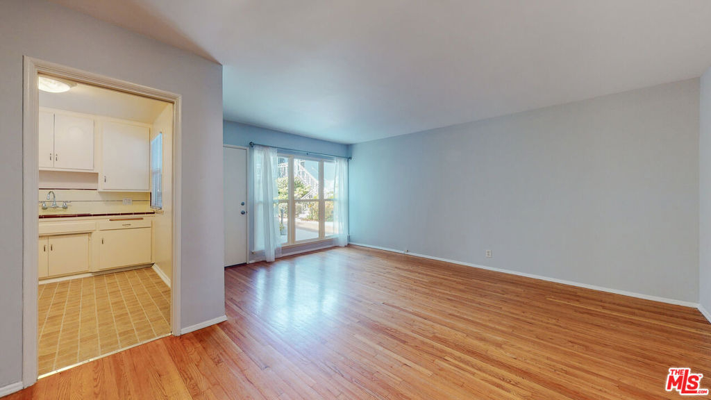 11284 Montana Avenue - Photo 3