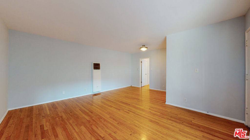 11284 Montana Avenue - Photo 1